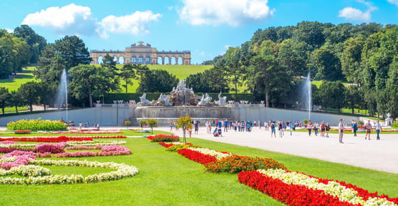 Vienna: Skip-the-Line Schönbrunn Palace & Gardens Tour