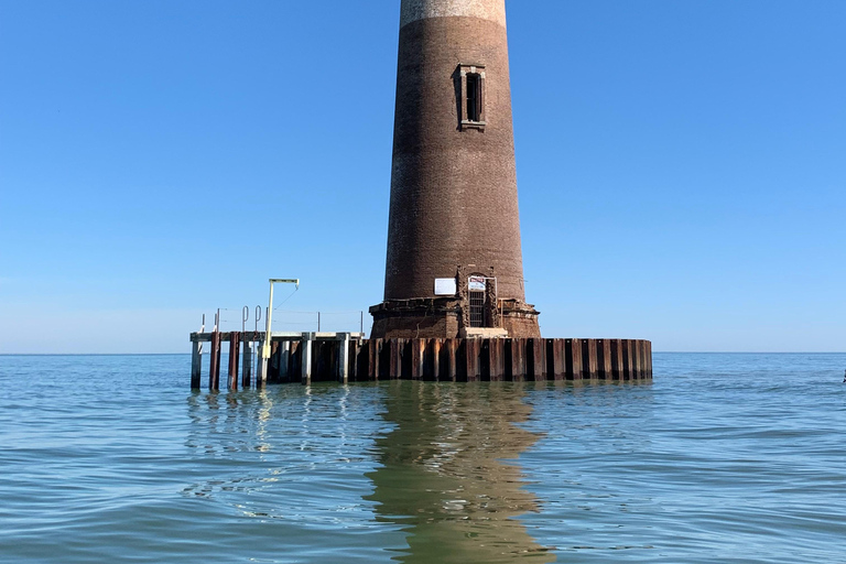 Charleston : Chasse privée aux dents de requin et observation du phare