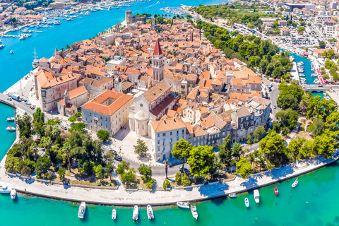 Split: Tour en barco de medio día por la Laguna Azul, el naufragio y TrogirSplit: tour de medio día en barco por el Lago Azul, naufragio y Trogir