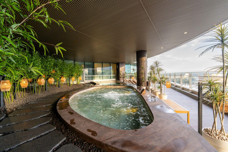 Busan: Korea Sauna "Jjimjilbang" ClubD Oasis Entry Ticket All-day Entry Ticket Weekend