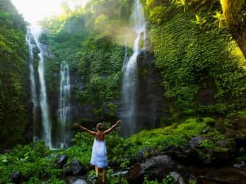 7 Hiden waterfalls and Luwak Coffee Visit
