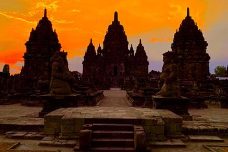 Yogyakarta City Tour; Kraton, Water Castle, Prambanan Sunset