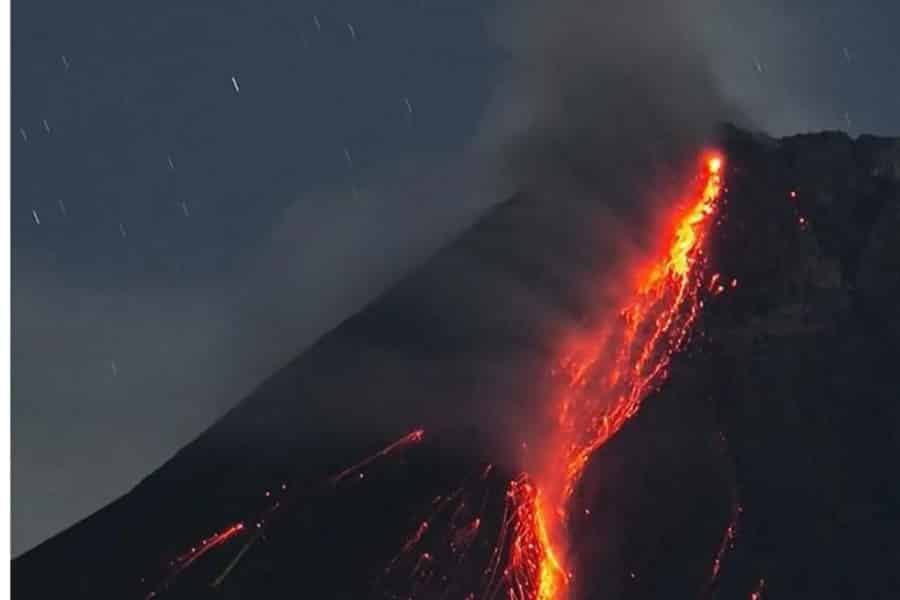 Yogyakarta: Blick auf die Lava des Vulkans Merapi (All-inclusive). Foto: GetYourGuide Yogyakarta: Blick auf die Lava des Vulkans Merapi (All-inclusive). Foto: GetYourGuide
