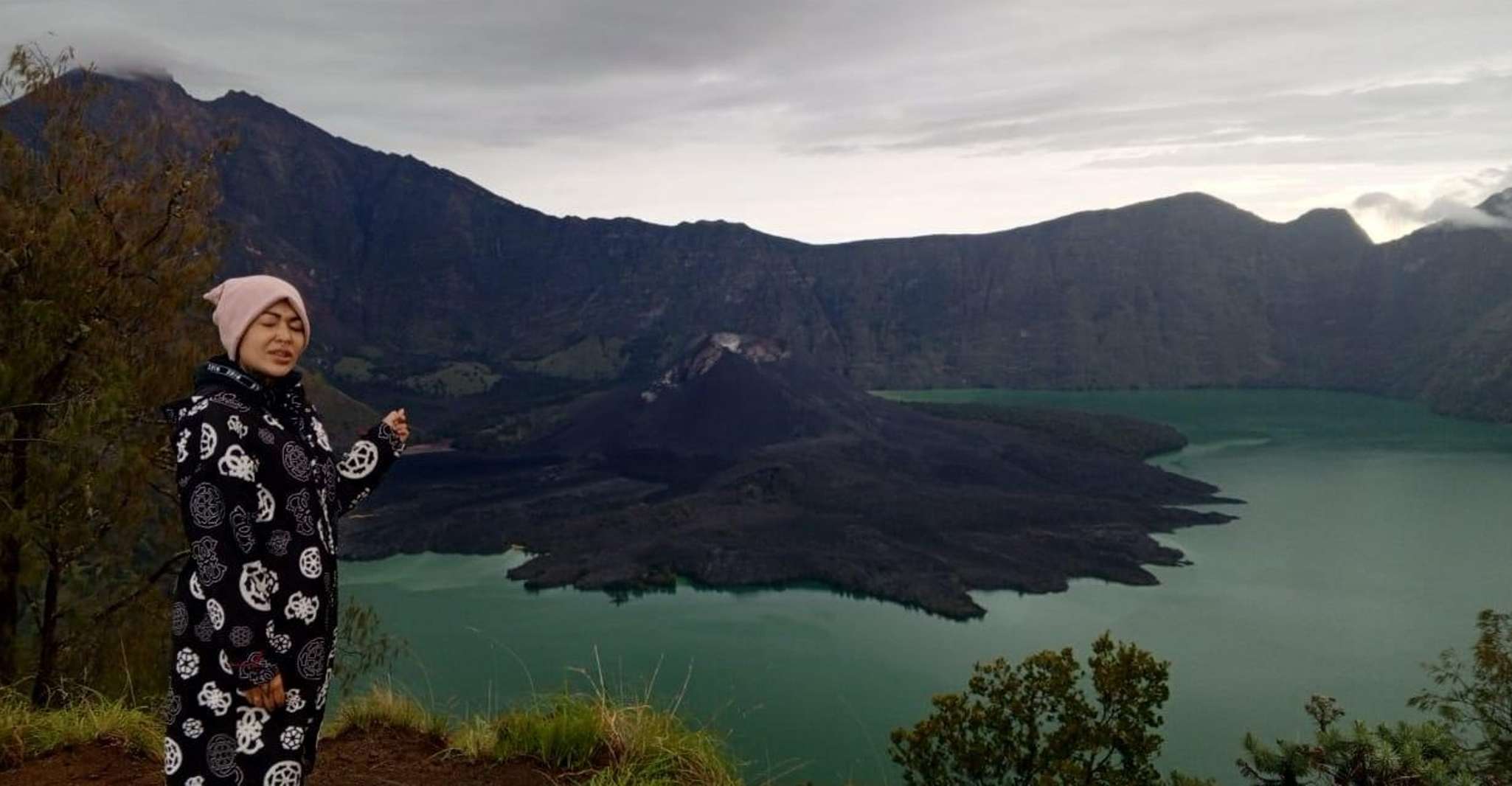 4 Day / 3 Night Summit Full Mount Rinjani - Housity