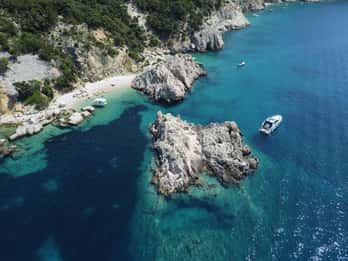 Medulin: Private Speedboat Tour to Cres Island