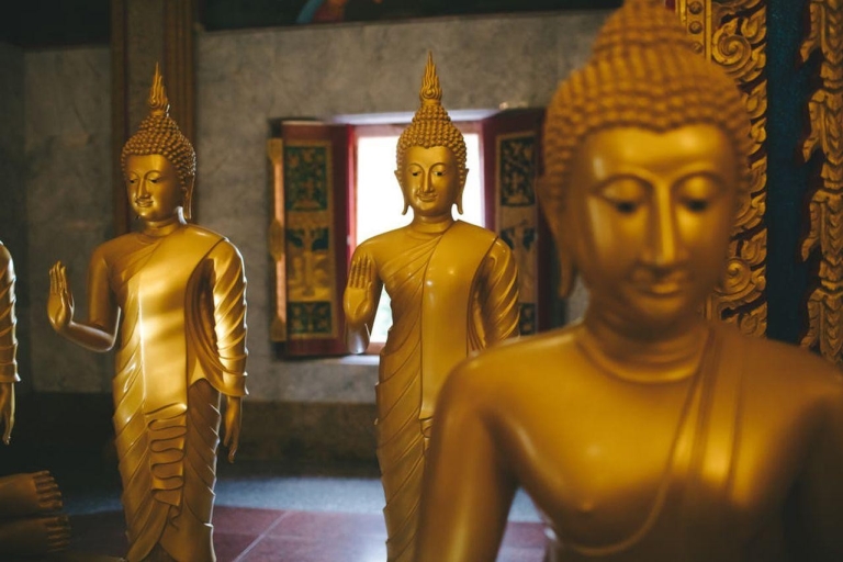 Phuket: Oude Stad, Grote Boeddha en Wat Chalong Van TourStadstour Phuket van een halve dag en ATV-tocht van 30 minuten