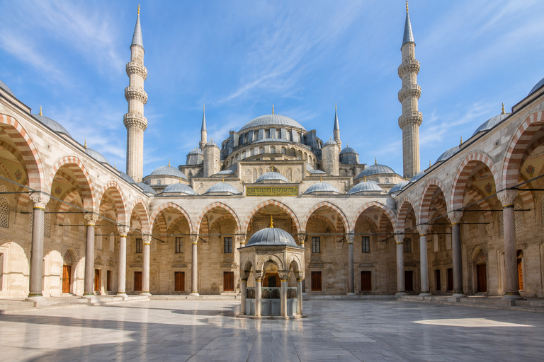 Istanbul: Süleymaniye Mosque Guided Tour with Local Guide