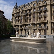 Bilbao: Exclusive Private Walking Tour