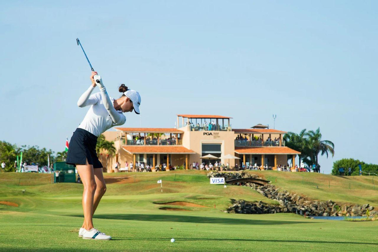 迪亚尼：城市观光、Vipingo Ridge 高尔夫球场、察沃东部国家公园观光迪亚尼：城市观光、Vipingo Ridge 高尔夫球场、Tsavo East 野生动物观光