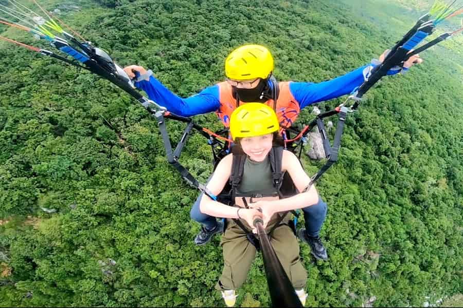 Nha Trang: Paragliding-Abenteuer mit Hoteltransfers. Foto: GetYourGuide Nha Trang: Paragliding-Abenteuer mit Hoteltransfers. Foto: GetYourGuide