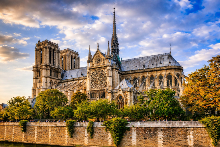 Paris: Notre-Dame Guided Tour with Flexible Options Private Notre-Dame Interior &Exterior Guided Tour (Max 5pax)