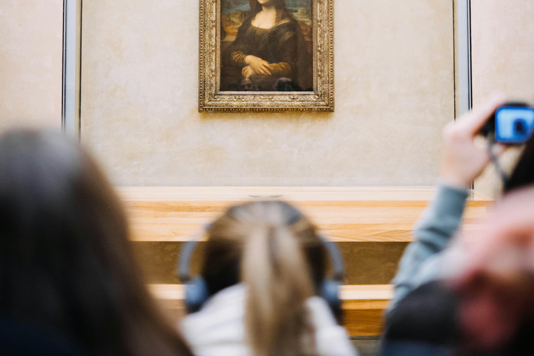 Paris: Louvre Museum Semi-Private Tour | Skip the Line