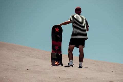 Yogyakarta: aventura de medio día en las dunas de arena y espectáculo en directo al atardecer.Aventura de medio día por las dunas de arena y espectáculo en directo al atardecer