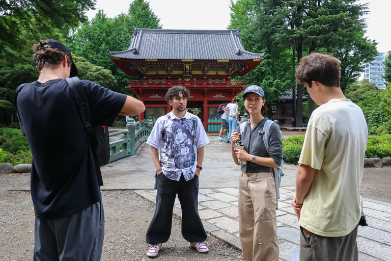 Tokyo: Old Tokyo Walk with Yanaka Retro Street & Nezu Shrine
