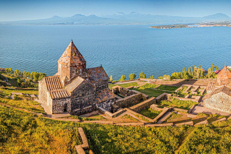 Tbilisi: Georgia & Armenia 6-Day Guided Tour