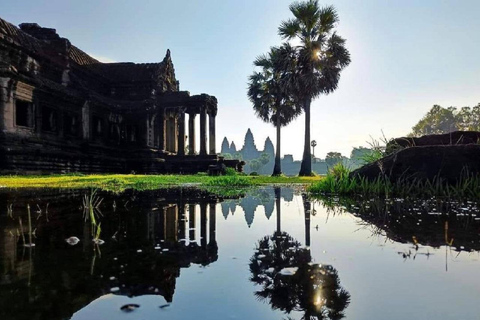 Siem Reap: Tur i liten grupp 1 dagstur på Angkor WatTur i liten grupp på franska