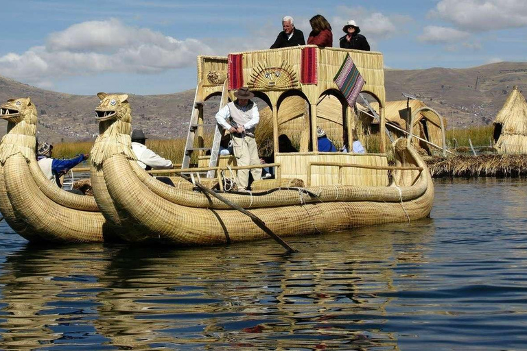 Von Puno: Isla de los Uros - Amantani - Taquile