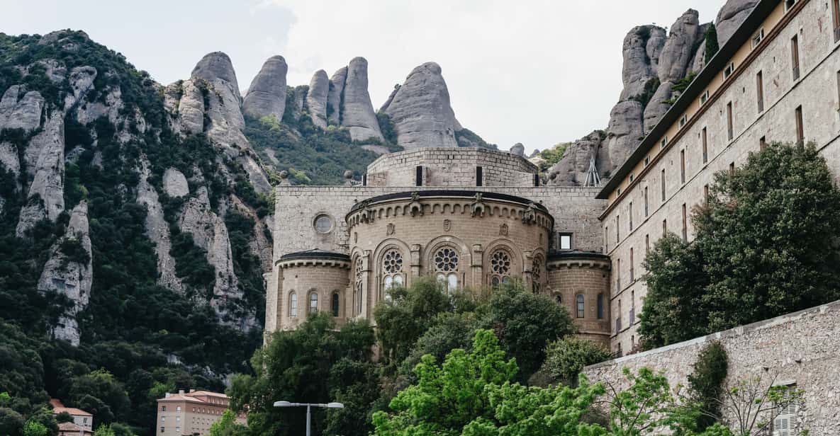 Afbeelding 3 van Barcelona: Montserrat, tandwielbaan, Zwarte Madonna en wijnmakerij
