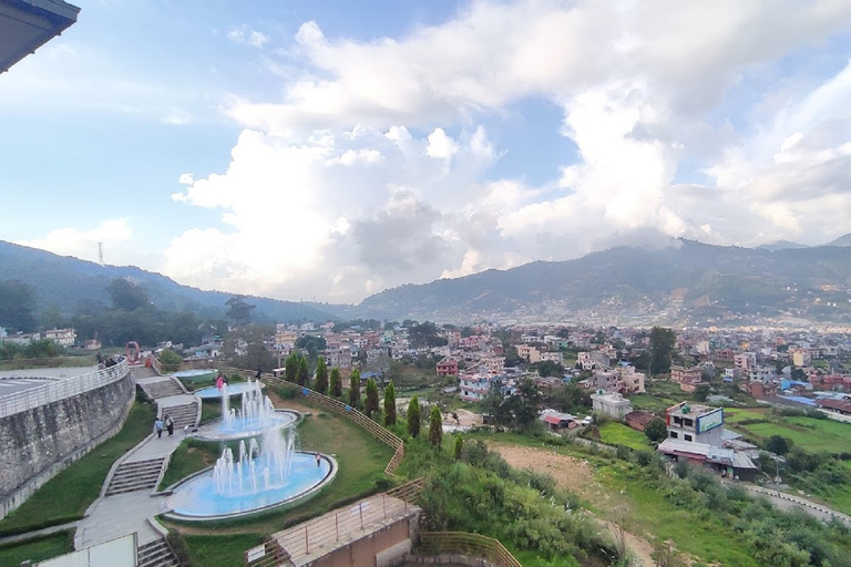 Hög bergsvandring och linbanefärd i Kathmandu ChandragiriHögsta bergsvandring och linbana i Kathmandu Chandragiri