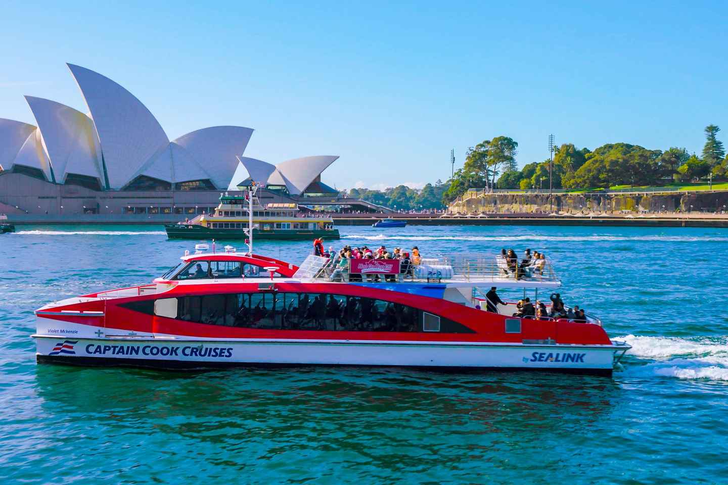 sydney harbour cruise, taronga zoo and sky safari