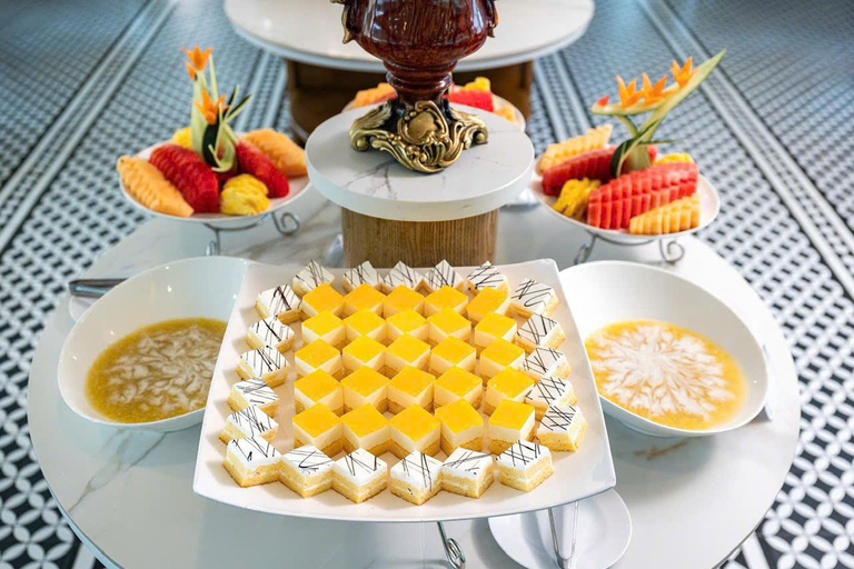 Ha Long Bay Day Trip: Luxury Cruise & Buffet Lunch & Jacuzzi Option 2: For Guests from Ha Long