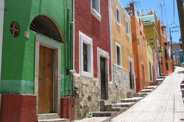 From CDMX: Experience the magic of mining towns and basaltic prisms Experience the magic of the mining towns and basaltic prisms from CDMX.