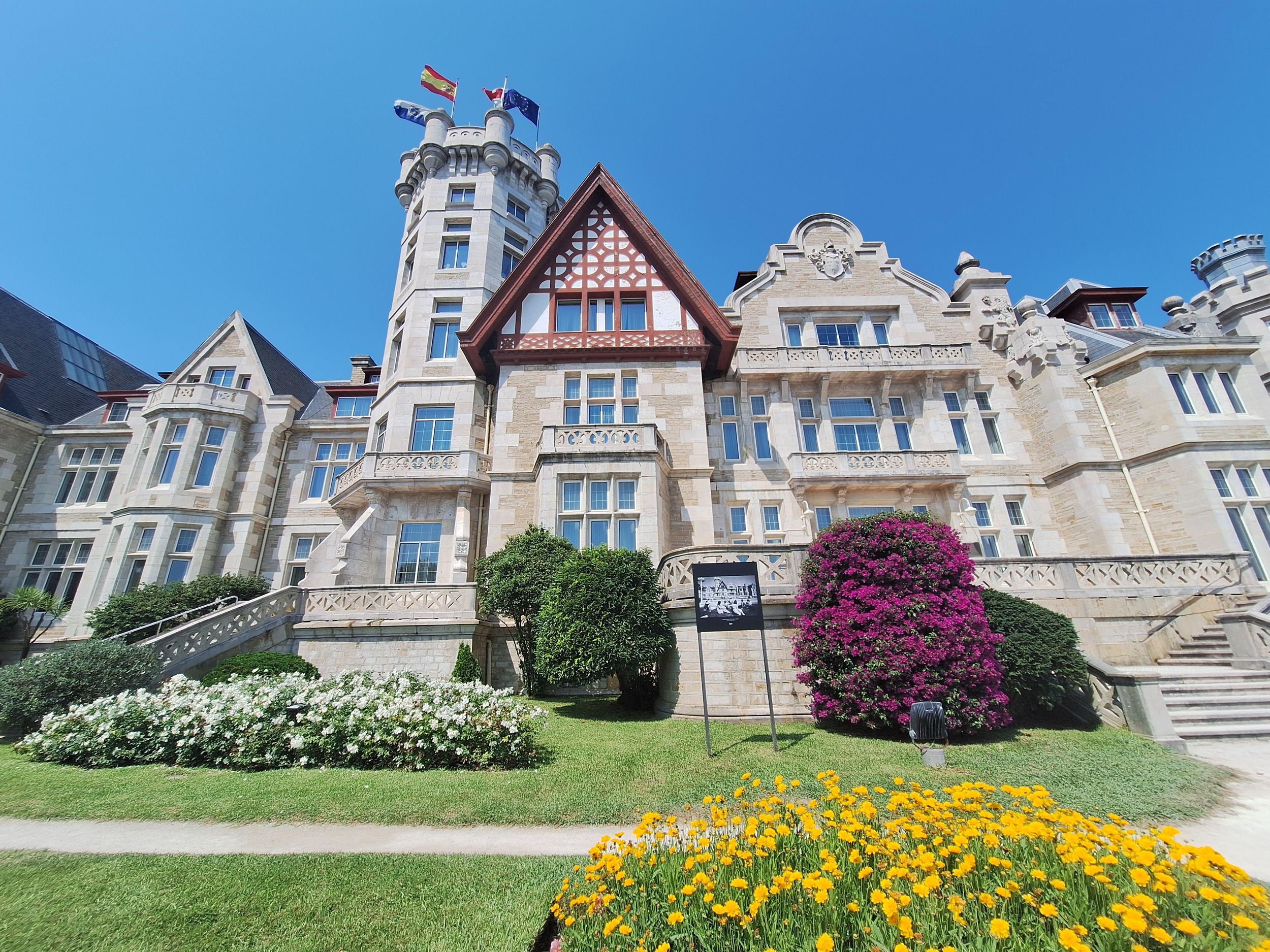 Santander und Palacio de la Magdalena: Private Tour mit Führung und Transport