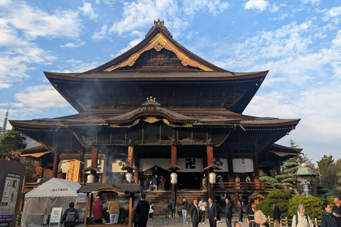 Tokyo: 5-Day Private Tour to Hiroshima with Transport