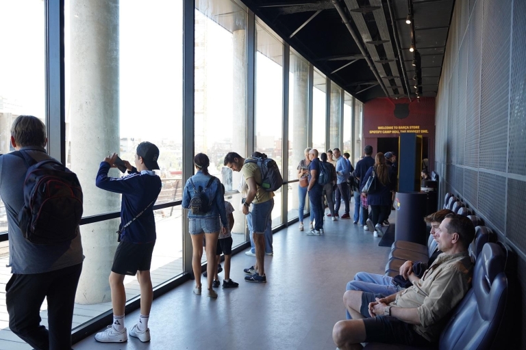Musée du FC Barcelone au Camp Nou : visite guidéeVisite bilingue de préférence en anglais, à 10:00