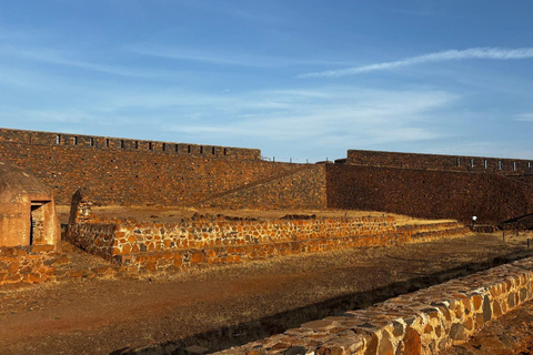 Old City: Historical Tour of the 5 Monuments with Tickets Included Old Town: Historical Tour of the 5 Monuments with Tickets Included