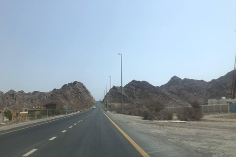 Desde Dubai: Tour de la ciudad de Fujairah por la Costa EsteTour de la ciudad de Fujairah por la costa este con almuerzo