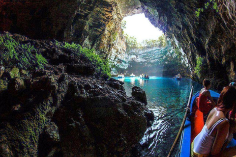 Céphalonie : Visite guidée, grottes et vin - Tout comprisLes points forts de Céphalonie