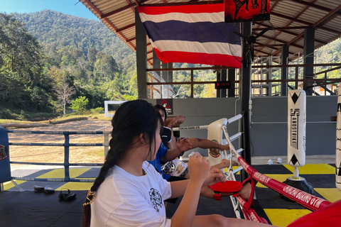 Chiangmai: Basic Muay Thai Experience with Training Session