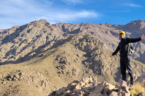 Da Marrakech: Escursione di un giorno sulla cima del Tedli, nella catena montuosa dell&#039;Atlante