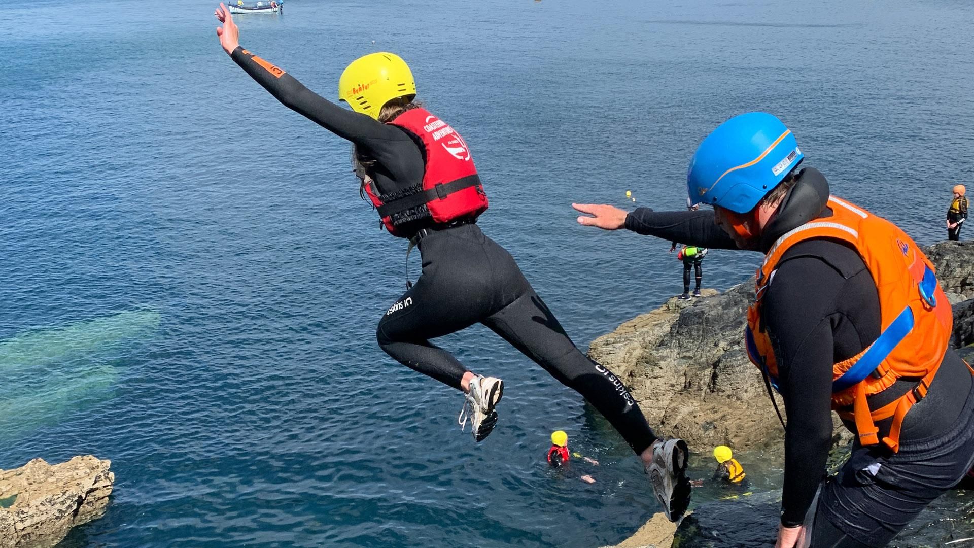 Cornwall: Coasteering-Abenteuer auf der Lizard-Halbinsel