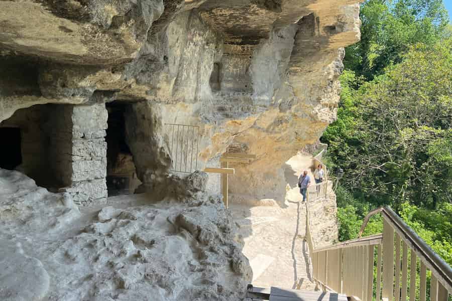 Alaja-Felsenkloster-Tour ab Varna. Foto: GetYourGuide