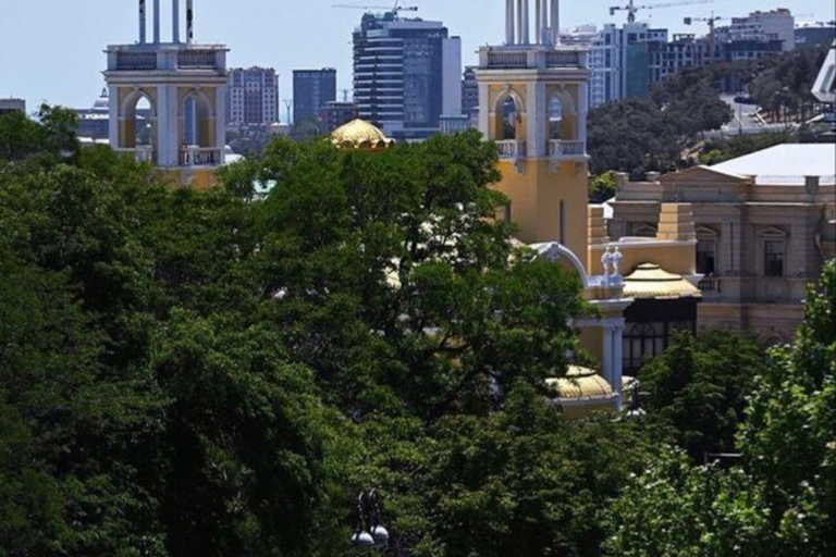 Baku: F1 Circuit Walking Tour with Local Guide