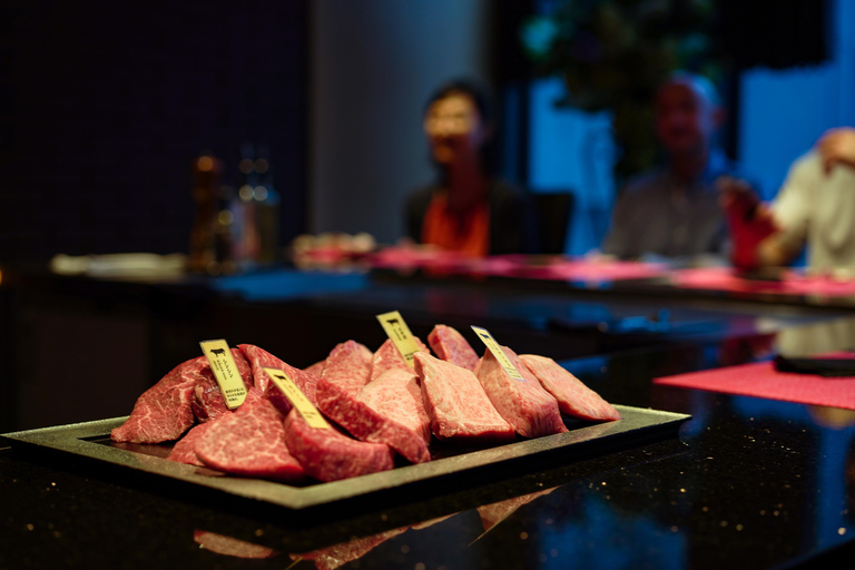 Visite gastronomique à Tokyo avec dégustation de bœuf Wagyu et de sakéVisite de Ginza Wagyu et Sake