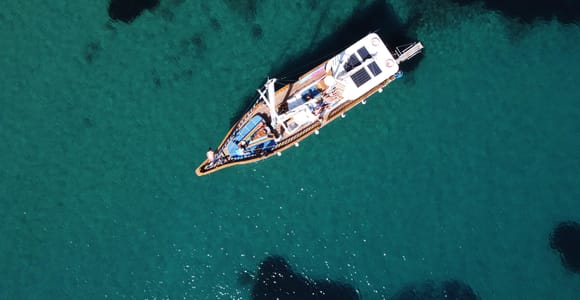 Skiathos : croisière semi-privée tout compris, déjeuner à bord