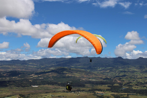 Tocancipa: Paragliding Flight near Bogotá > Experts