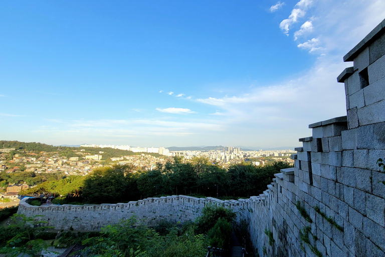 Private tour to Seoul, capital of all possibilities Seoul 8h 10h-18h 1-6