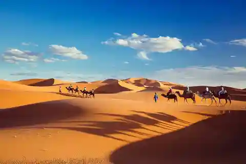 De Marrakech a Fez: Aventura de 3 días por el desierto del Sahara