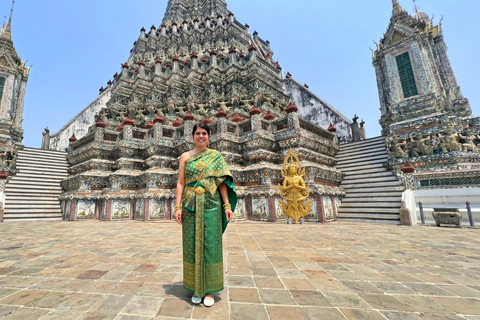 Wat Arun Thai Costume Experience with Local Guide Small Group: Ticket+Transfers
