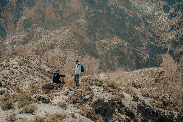 Granada: Los Cahorros Guided Afternoon Hiking Tour