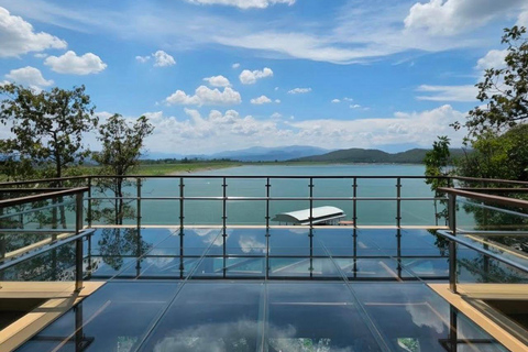 Chiang Mai: Small Group Sticky Falls & Glass Skywalk