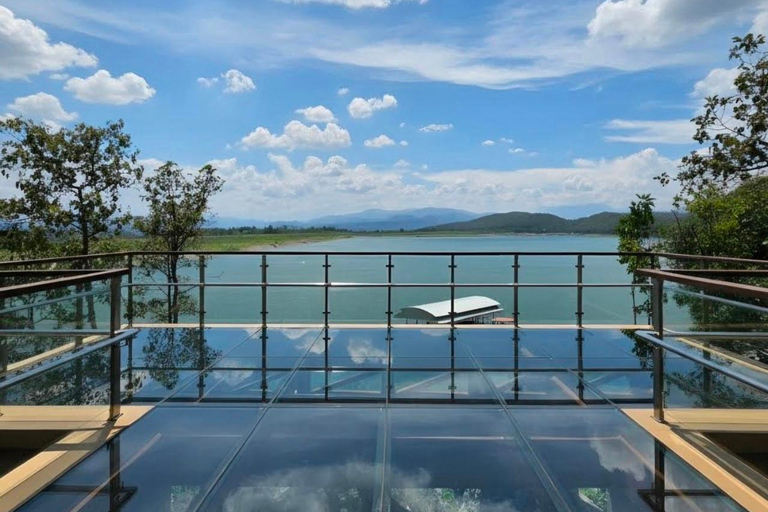Chiang Mai: Small Group Sticky Falls & Glass Skywalk