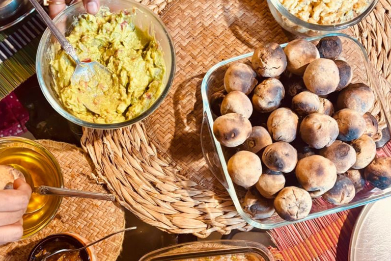 Delhi: Hidden-Gem Nature Oasis & Mudhouse Visit with Lunch