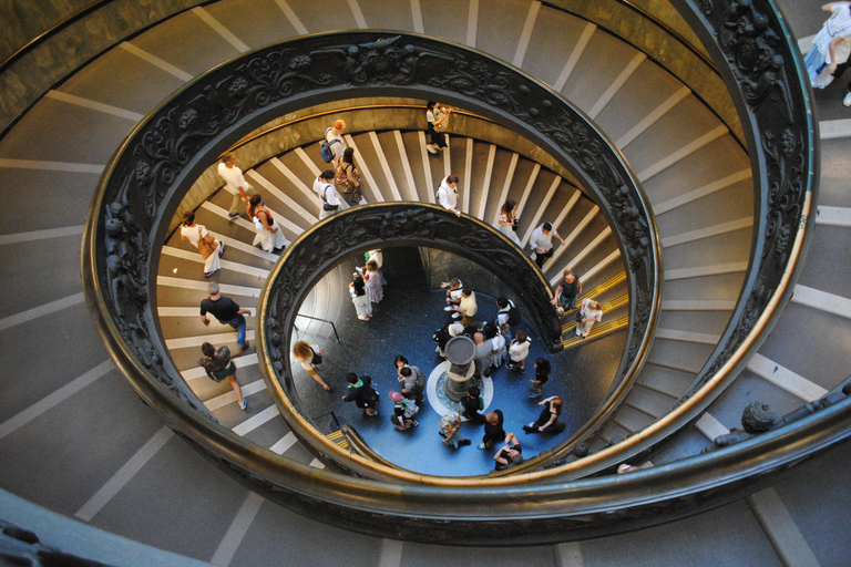 Rome: Vatican Entry to Sistine Chapel with Host & Audio Hosted Vatican Museums and Sistine Chapel