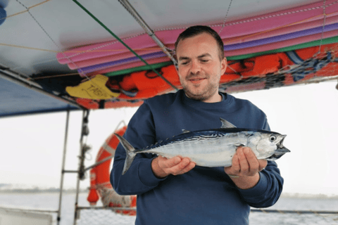 Rodas: Excursión de pesca, snorkel, barbacoa y guía profesional