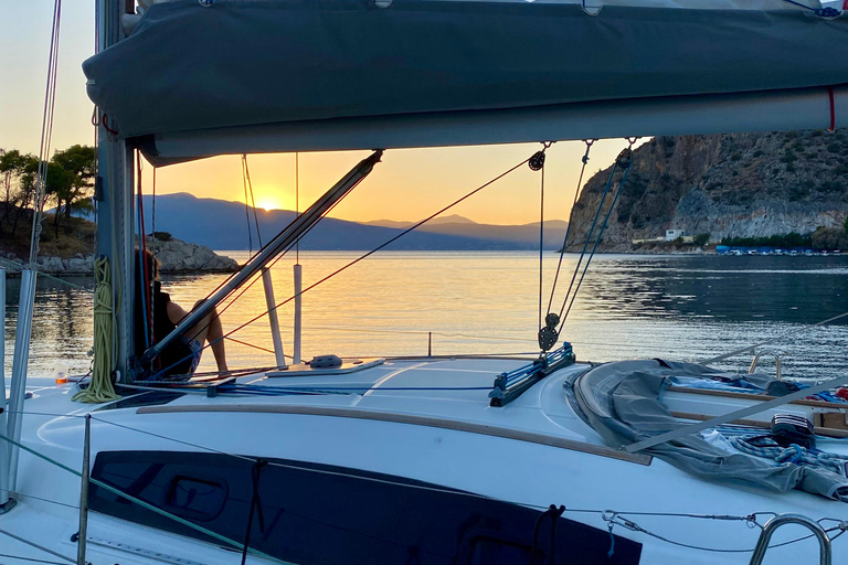 Tolo-Nafplio: Experiência de navegação com skippers locais